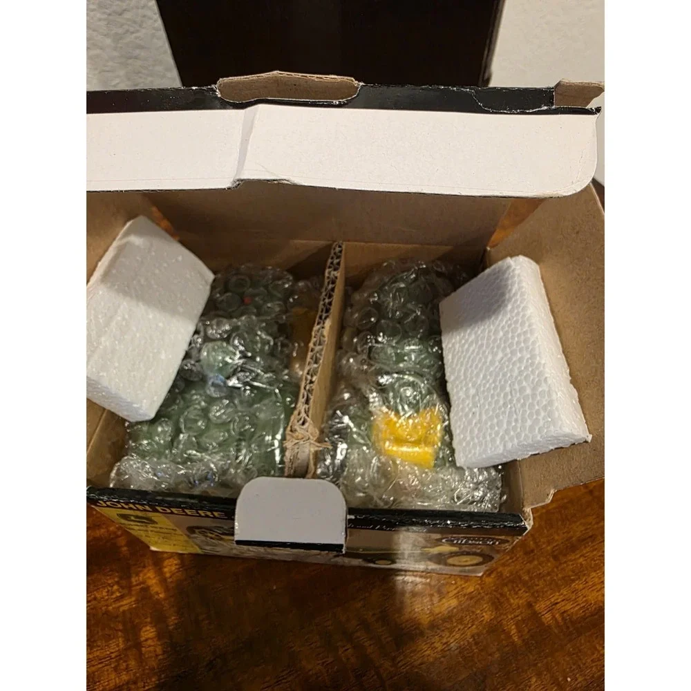 John Deere Generations vintage  Farm Tractor Salt And Pepper Box Set Gibson